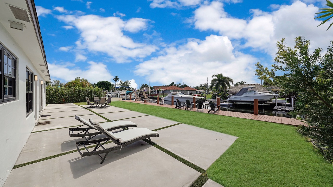 Photo of Outdoor in Melaleuca Gardens