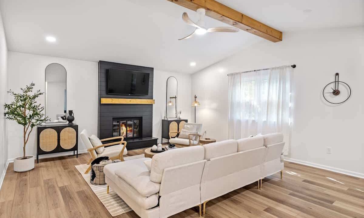 Photo of Livingroom in Greenville