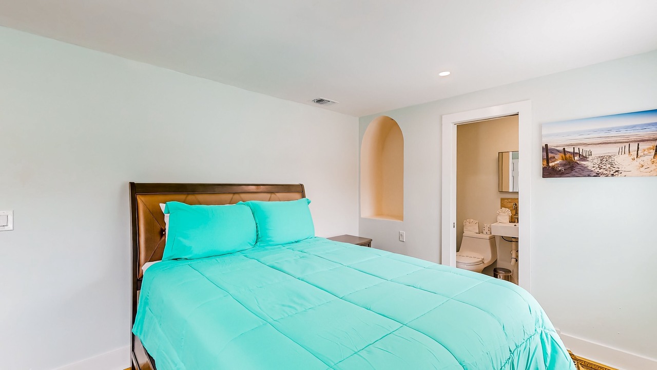 Photo of Bedroom in Sandalwood