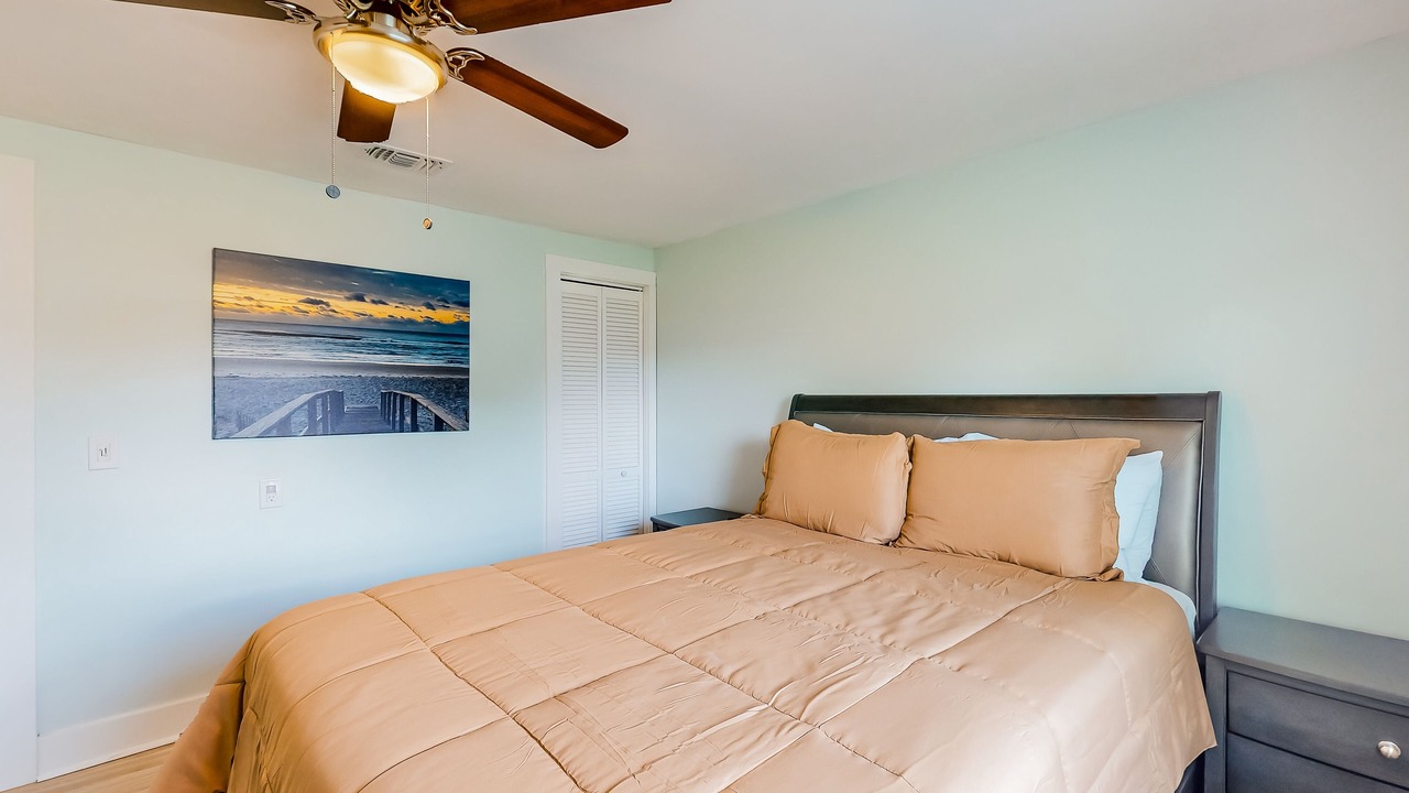 Photo of Bedroom in Sandalwood