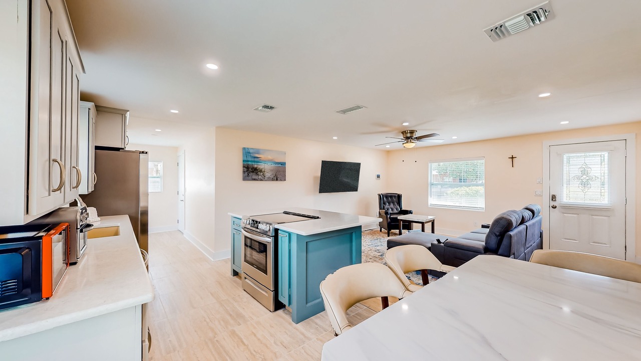 Photo of Kitchen in Sandalwood