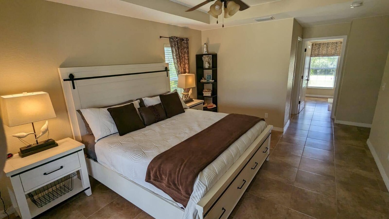 Photo of Bedroom in Englewood East