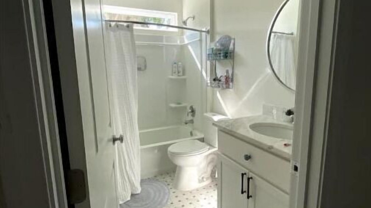 Photo of Bathroom in Umatilla
