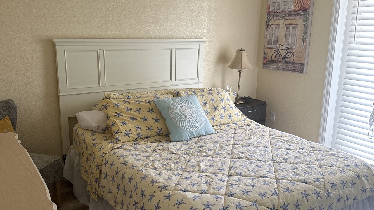 Photo of Bedroom in Breezeswept Beach Estates