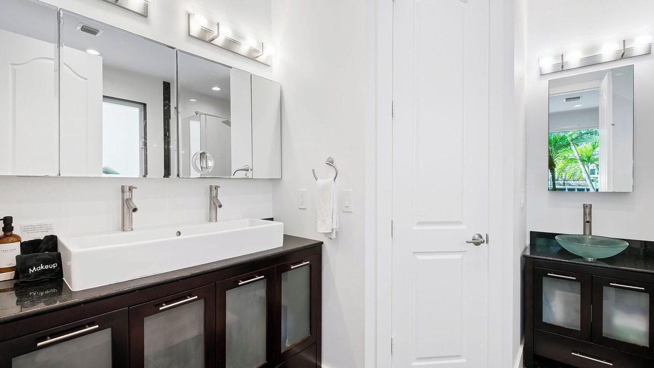 Photo of Bathroom in Harbordale