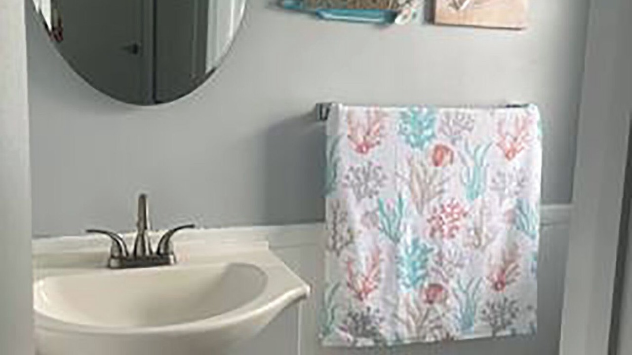 Photo of Bathroom in Pine Ridge