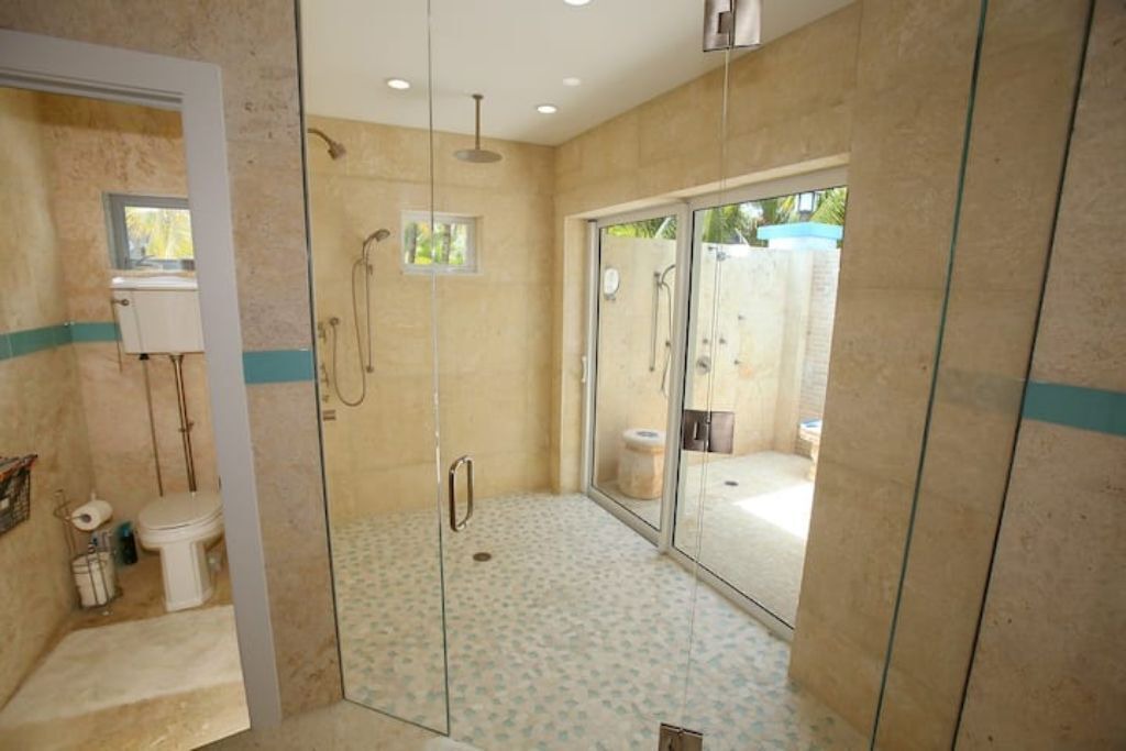 Photo of Bathroom in Key Largo