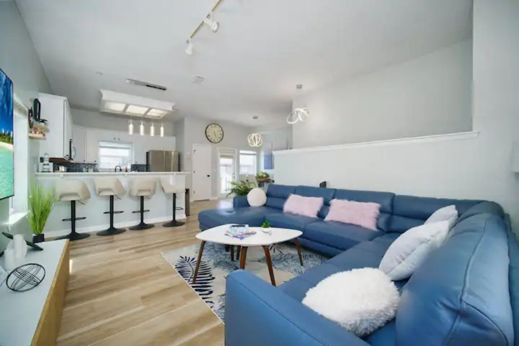 Photo of Livingroom in Jacksonville