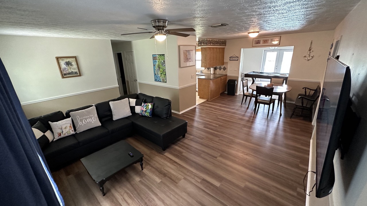 Photo of Livingroom in Plant City