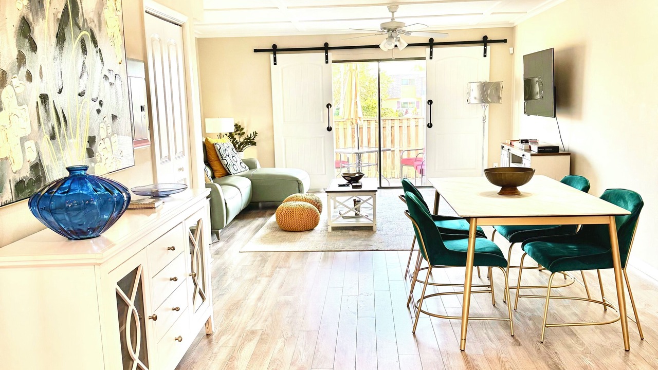 Photo of Livingroom in Apollo Beach