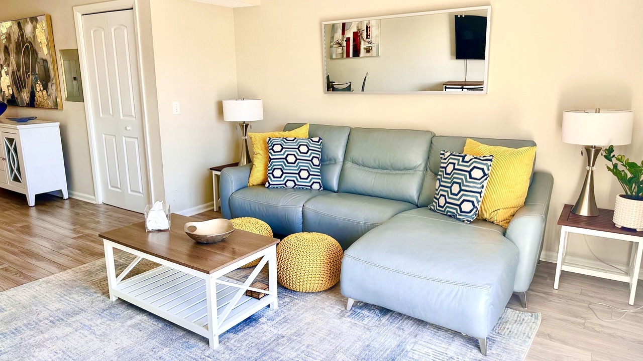 Photo of Livingroom in Apollo Beach