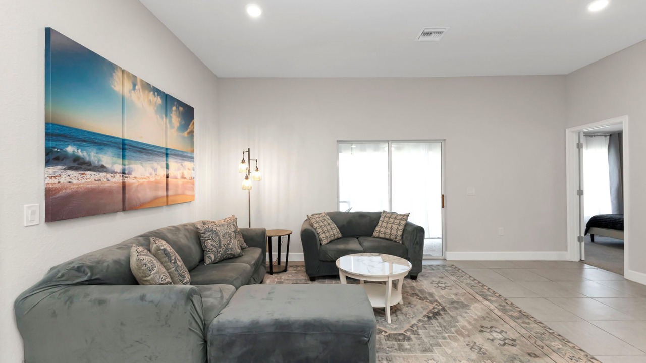 Photo of Livingroom in North Port