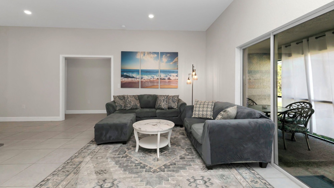Photo of Livingroom in North Port