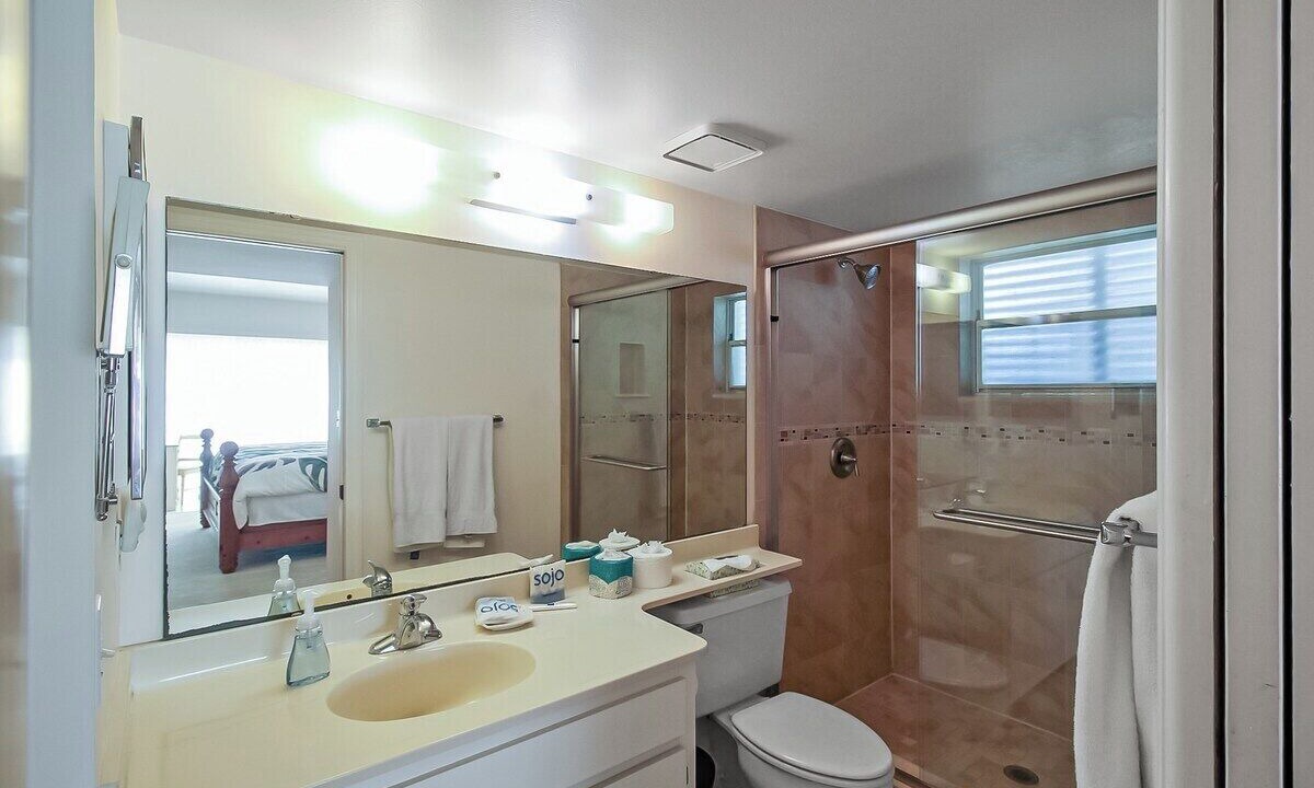 Photo of Bathroom in Plantation