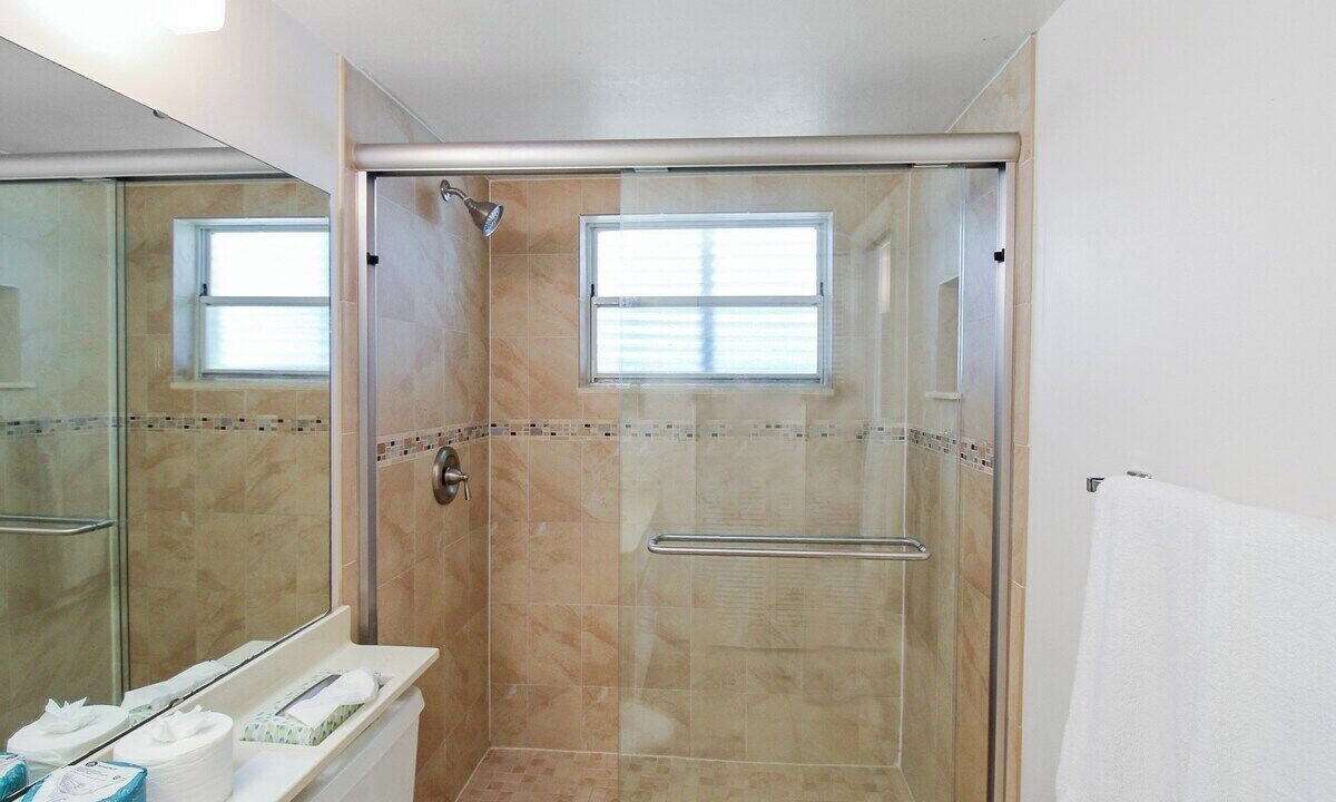Photo of Bathroom in Plantation