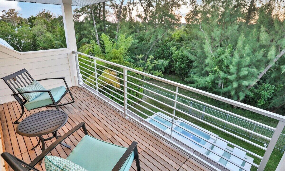 Photo of Patio Balcony in Longbeach Village