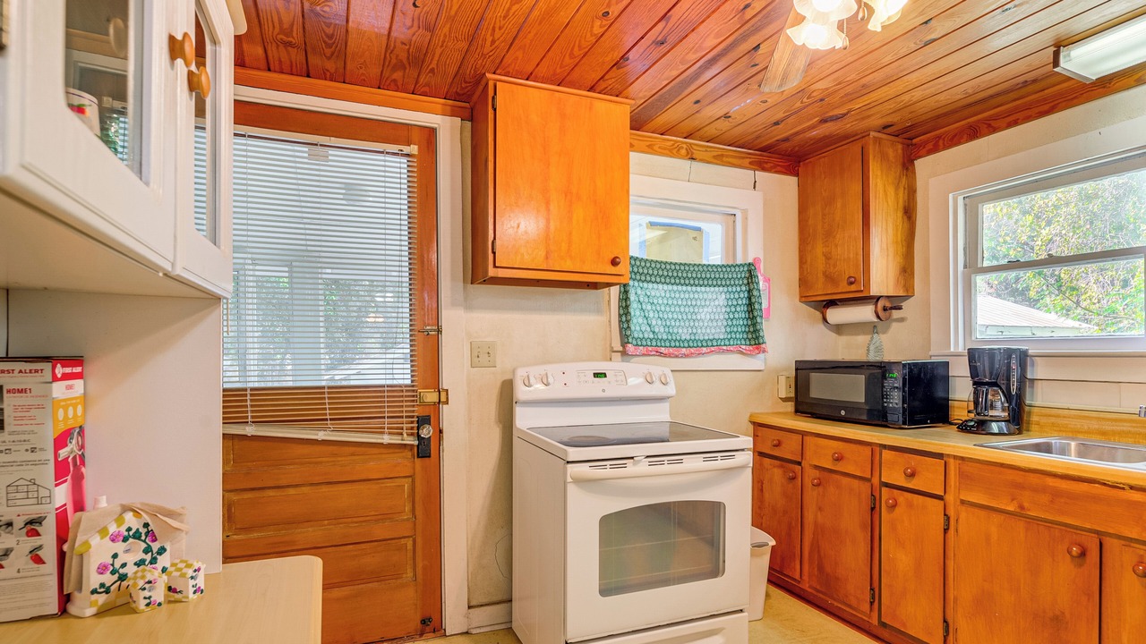 Photo of Kitchen in Floral City