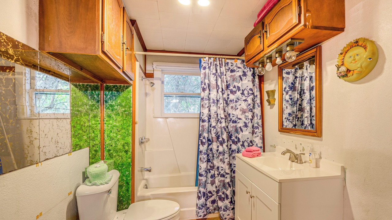 Photo of Bathroom in Floral City