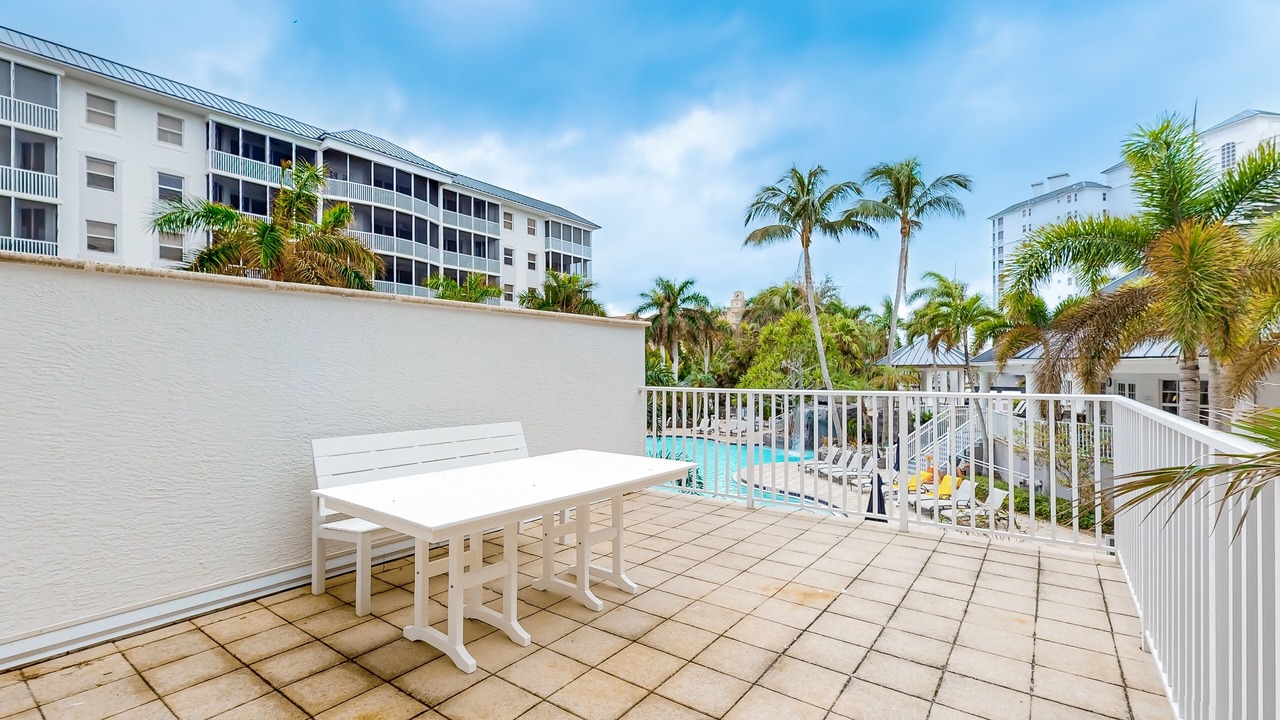Photo of Outdoor in Vanderbilt Beach