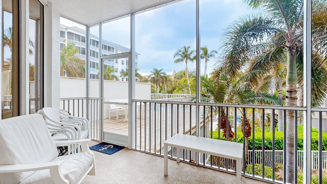Photo of Outdoor in Vanderbilt Beach