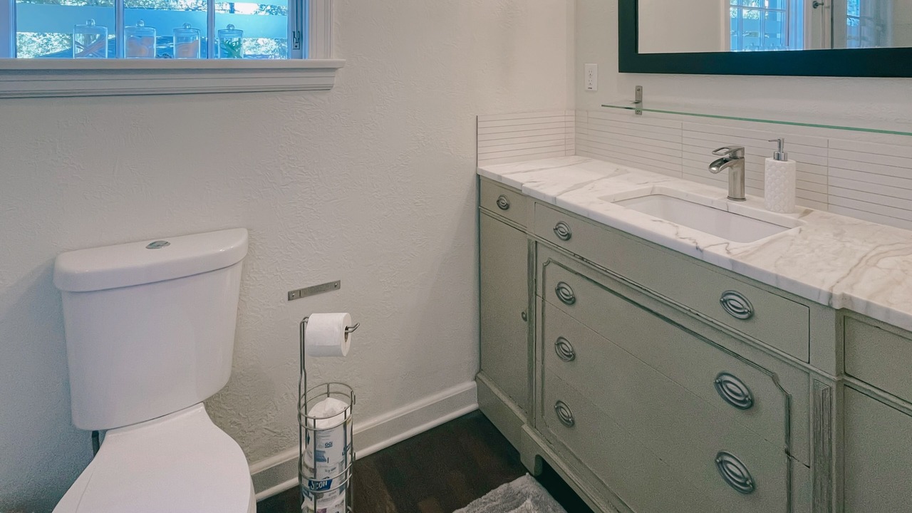 Photo of Bathroom in Dixieland