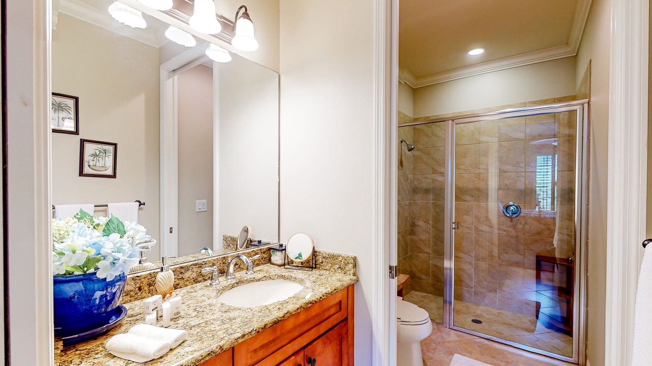 Photo of Bathroom in Ole