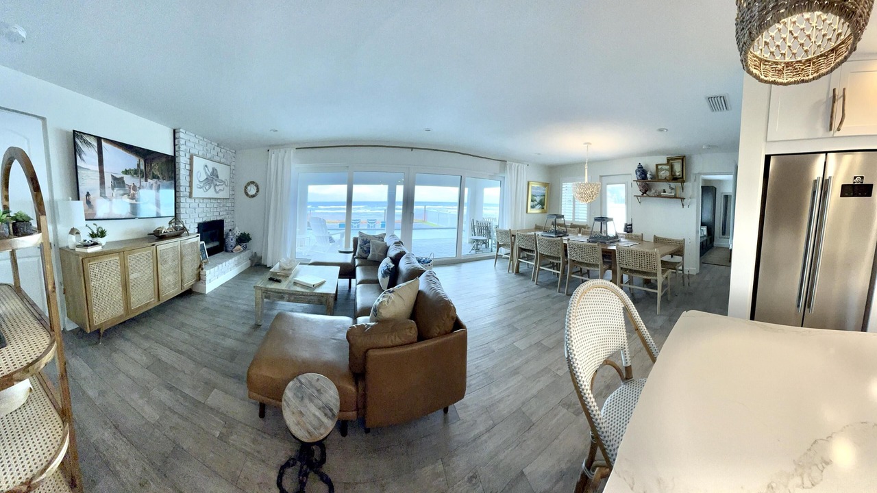 Photo of Livingroom in New Smyrna Beach