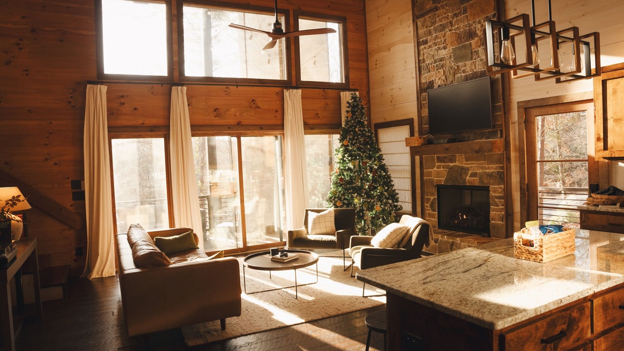 Photo of Livingroom in Foxfire Estates