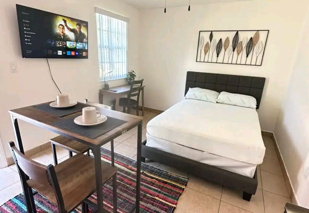 Photo of Bedroom in Ojus