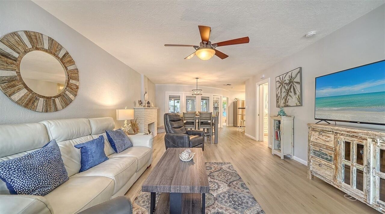 Photo of Livingroom in Laurel Park