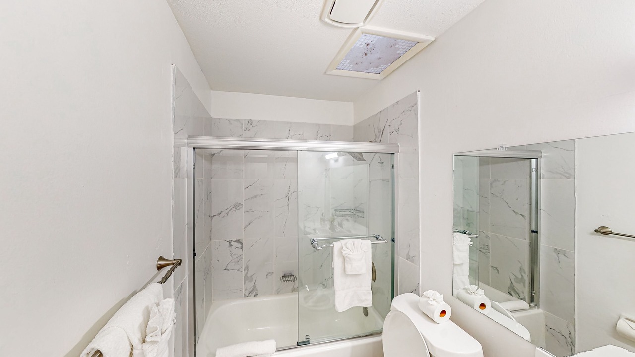 Photo of Bathroom in Orient Park