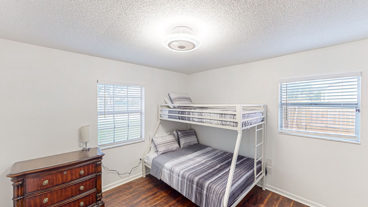 Photo of Bedroom in Orient Park