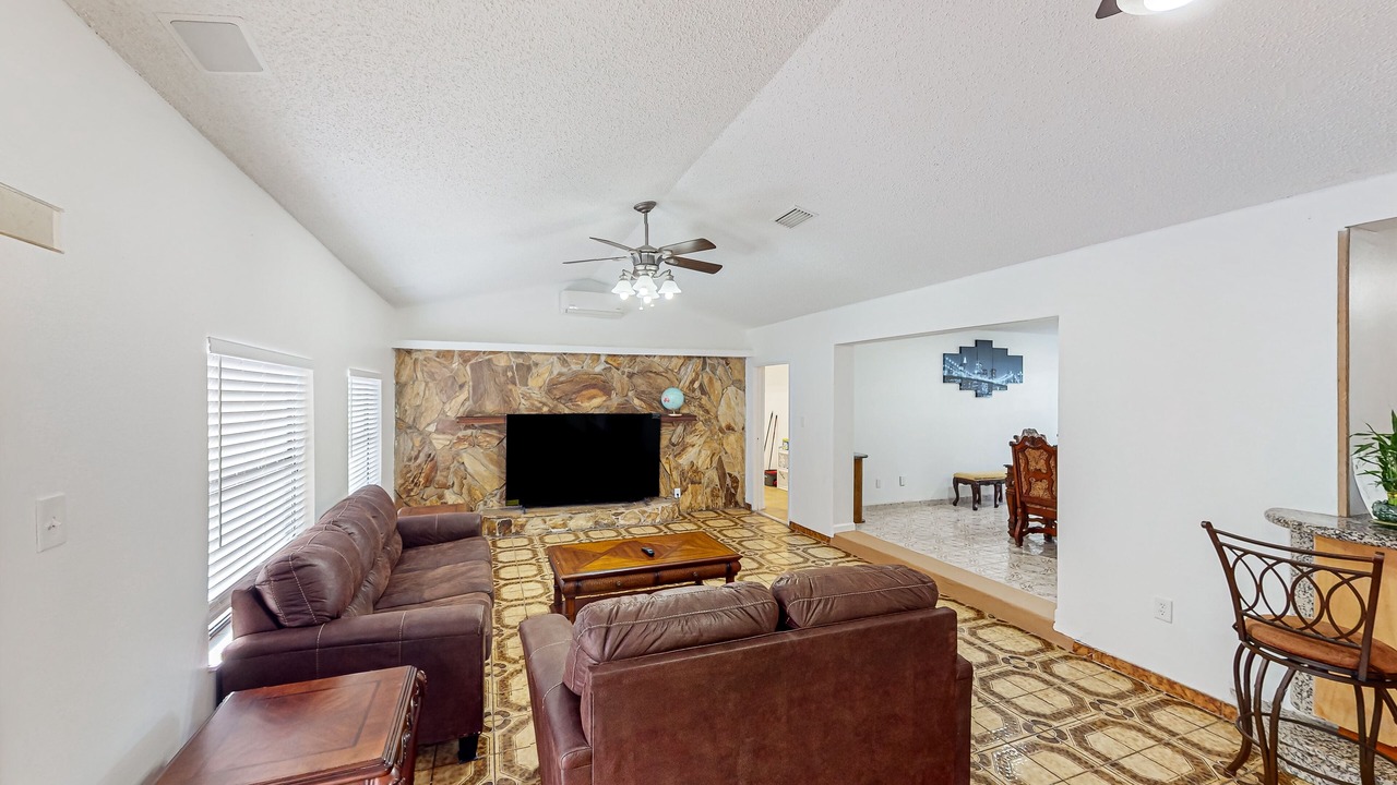 Photo of Livingroom in Orient Park