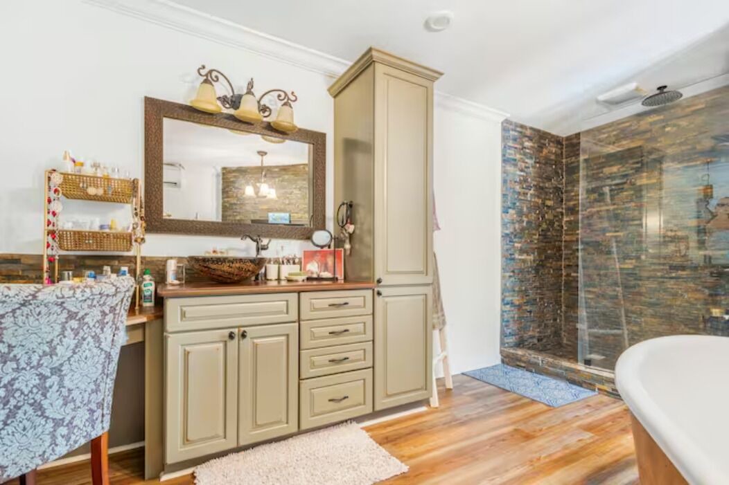 Photo of Bathroom in Gulfport