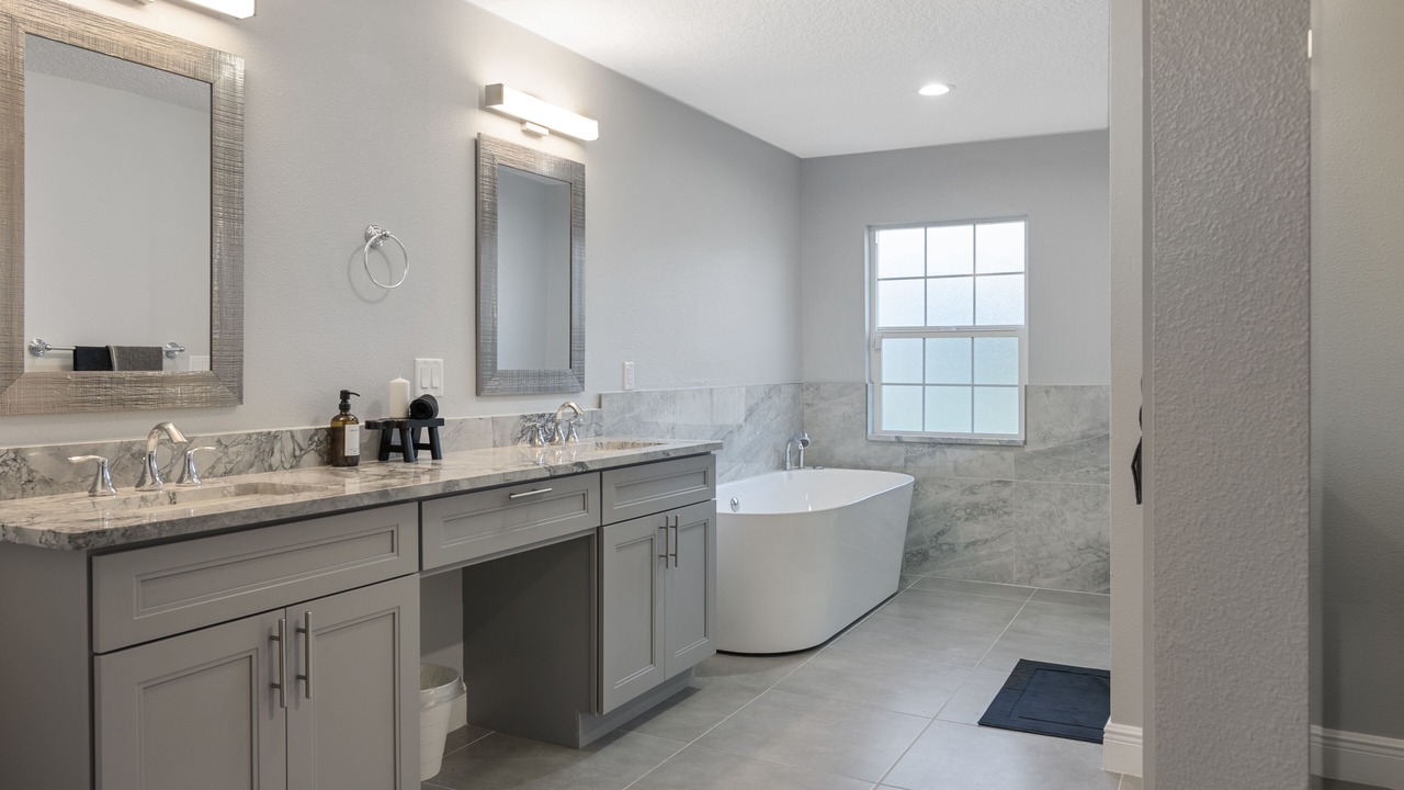 Photo of Bathroom in Haines City