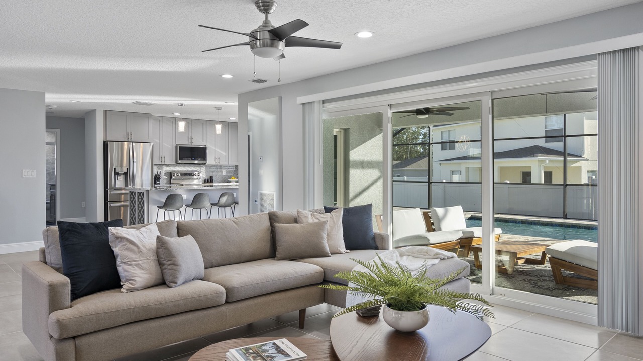 Photo of Livingroom in Haines City