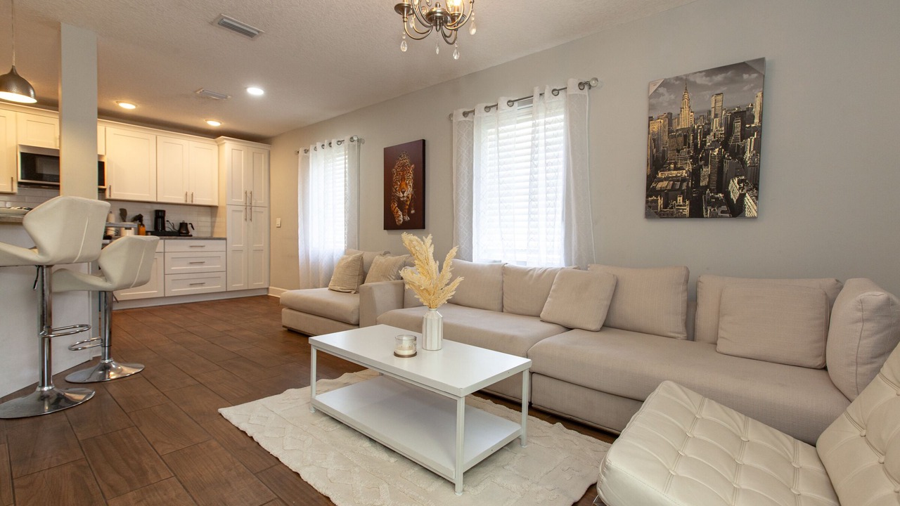 Photo of Livingroom in South Riverside