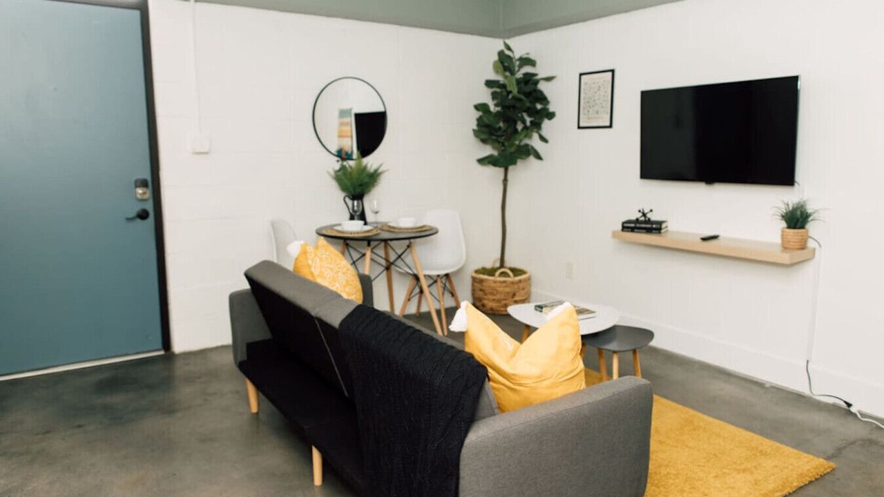 Photo of Livingroom in Virginia Highland
