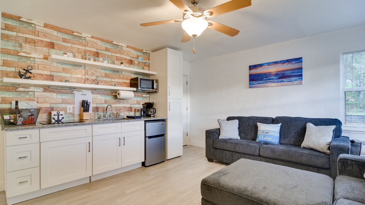 Photo of Livingroom in Bayview