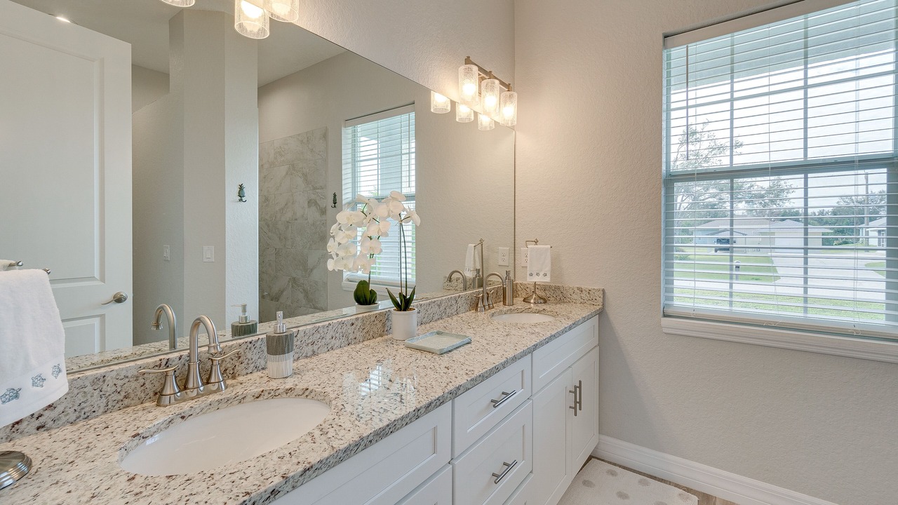 Photo of Bathroom in Englewood East