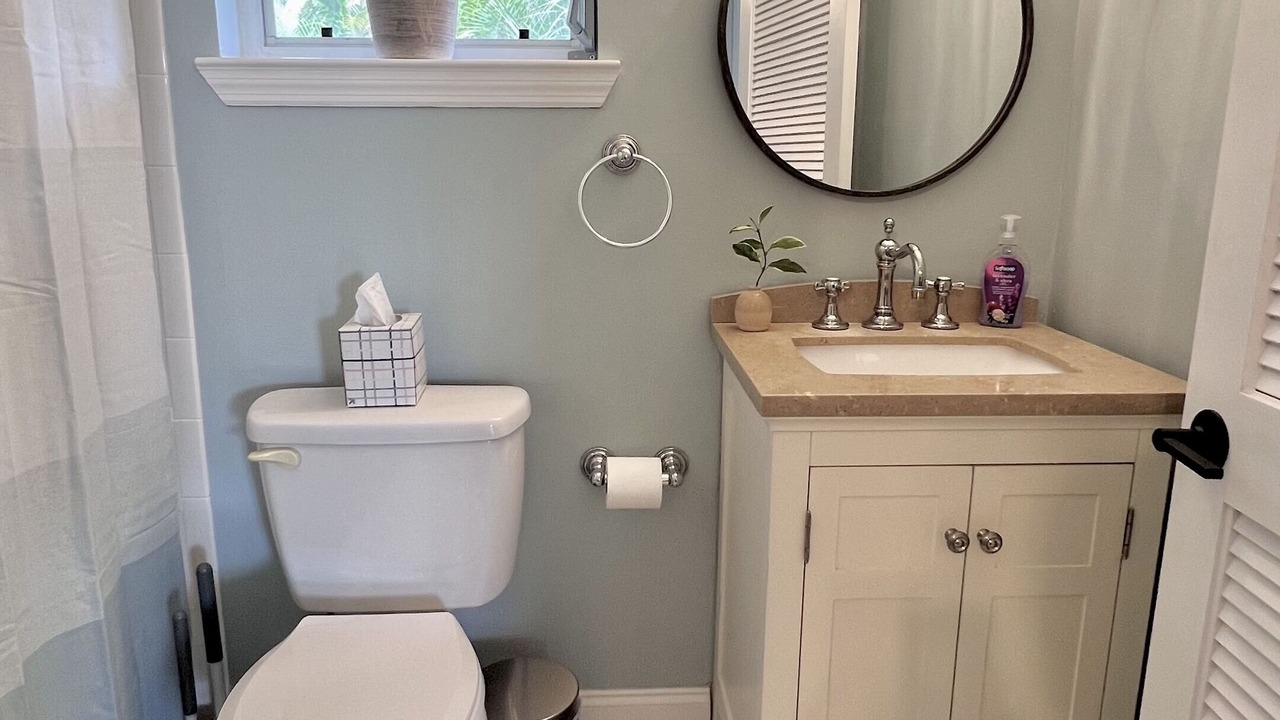 Photo of Bathroom in Jensen Beach
