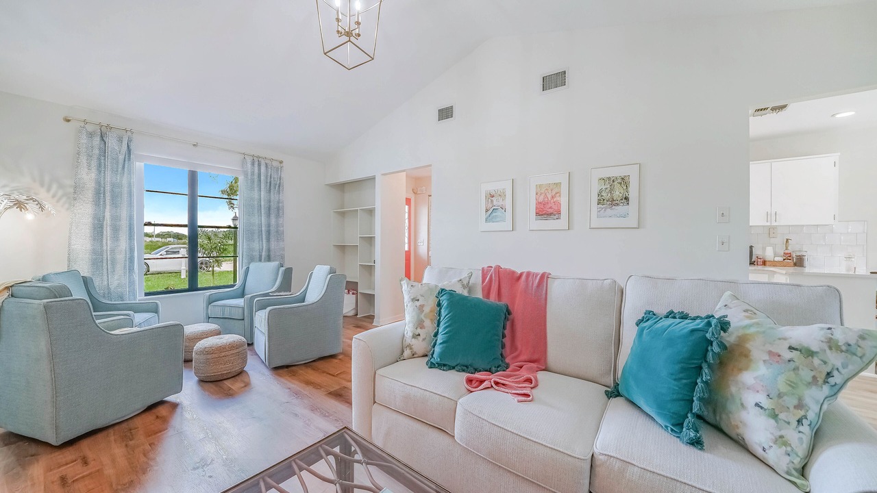 Photo of Livingroom in Vero Beach South