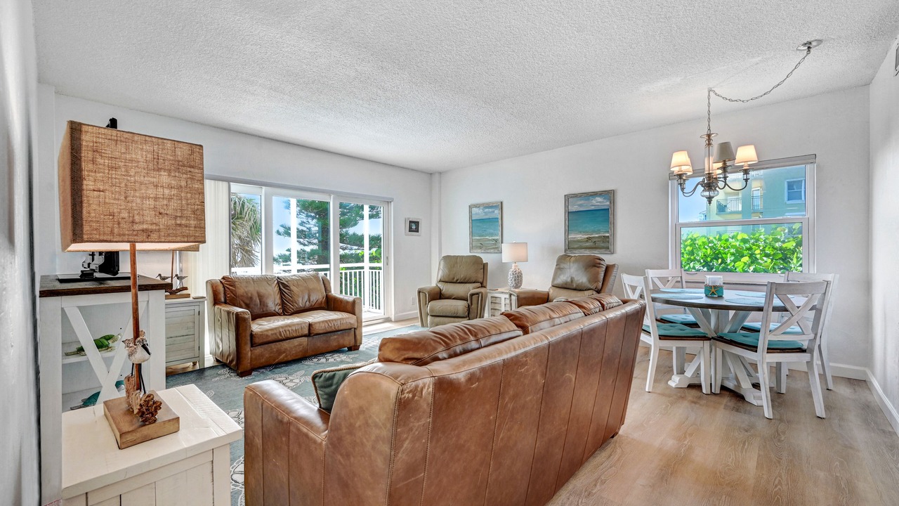 Photo of Livingroom in South Patrick Shores