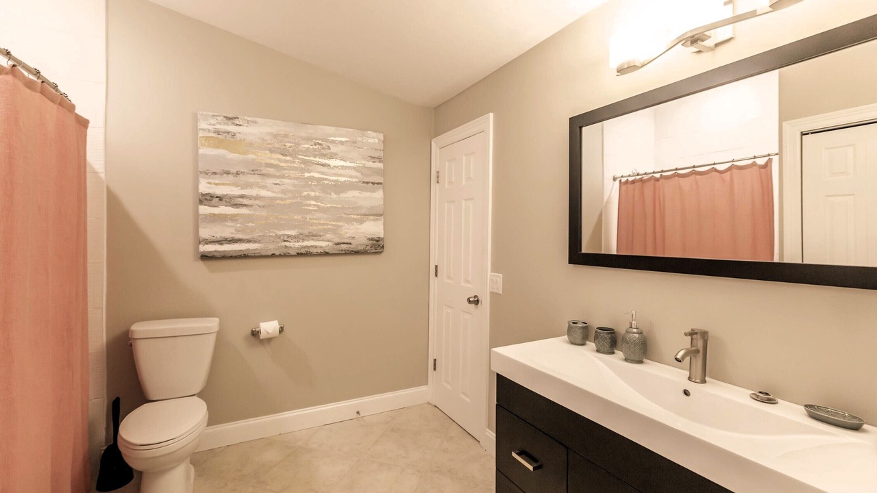 Photo of Bathroom in Willoughby Acres