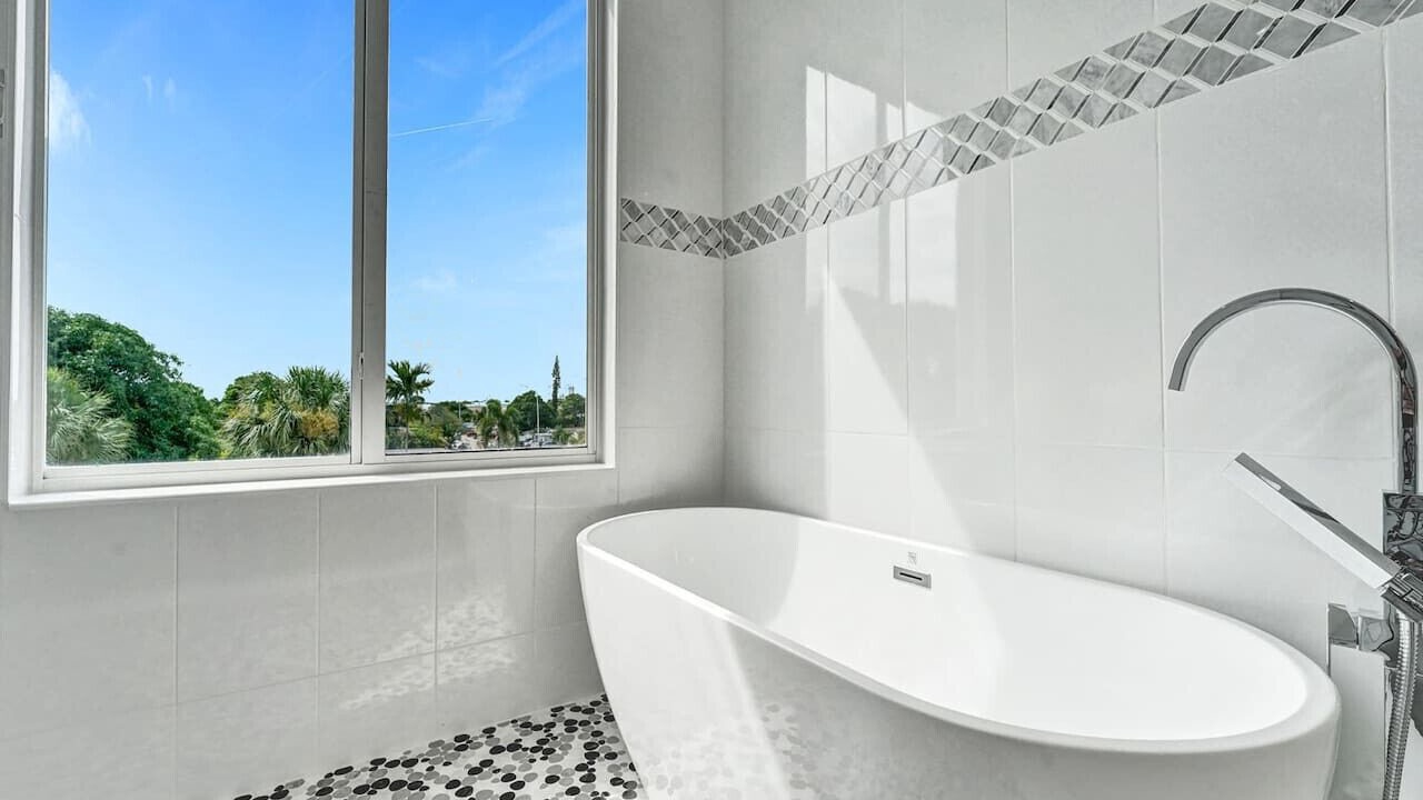 Photo of Bathroom in Lake Ridge