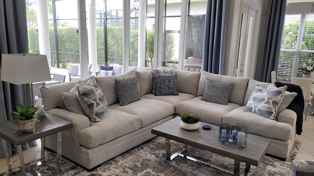 Photo of Livingroom in Cranberry Crossing
