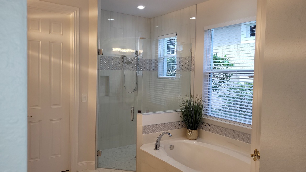 Photo of Bathroom in Cranberry Crossing