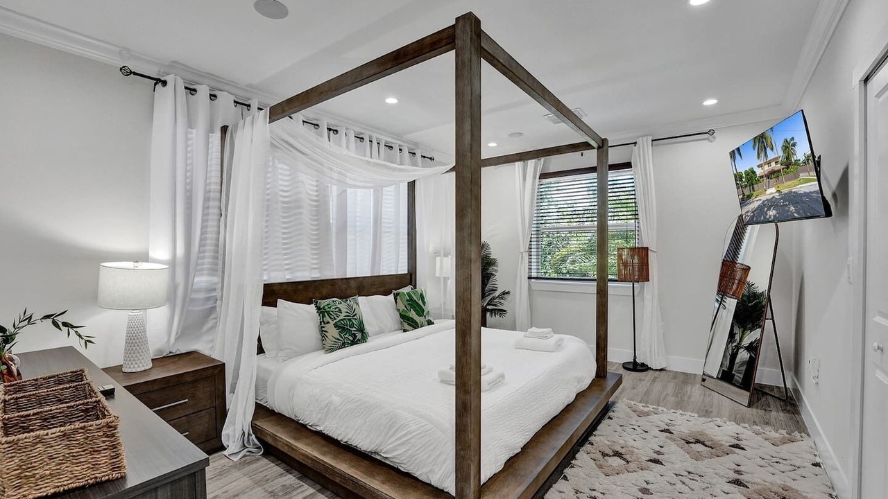 Photo of Bedroom in Palm Beach - West Palm Beach