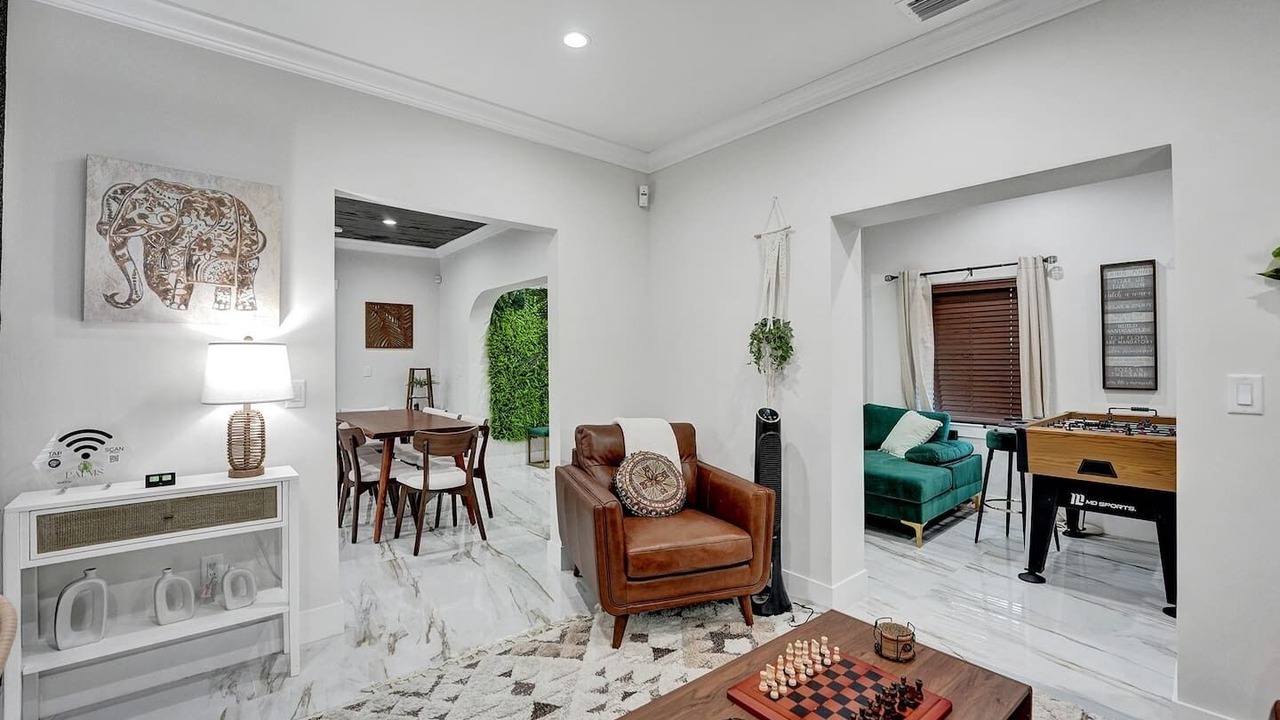 Photo of Livingroom in Palm Beach - West Palm Beach