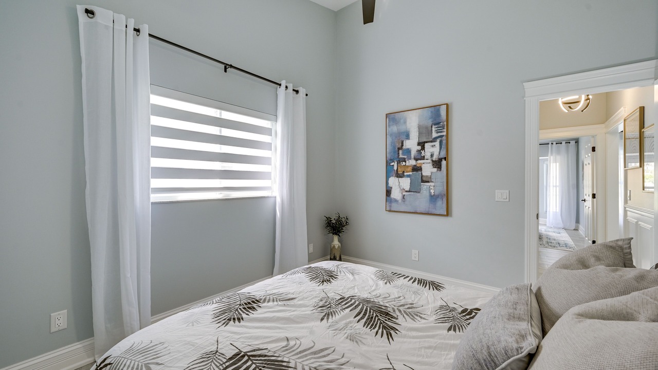Photo of Bedroom in Crown Pointe